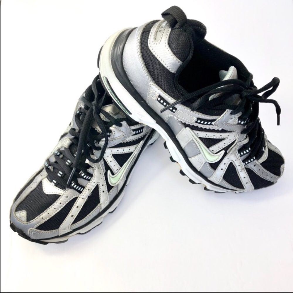 Nike Air Alvord Trail Running Sneakers sz 8